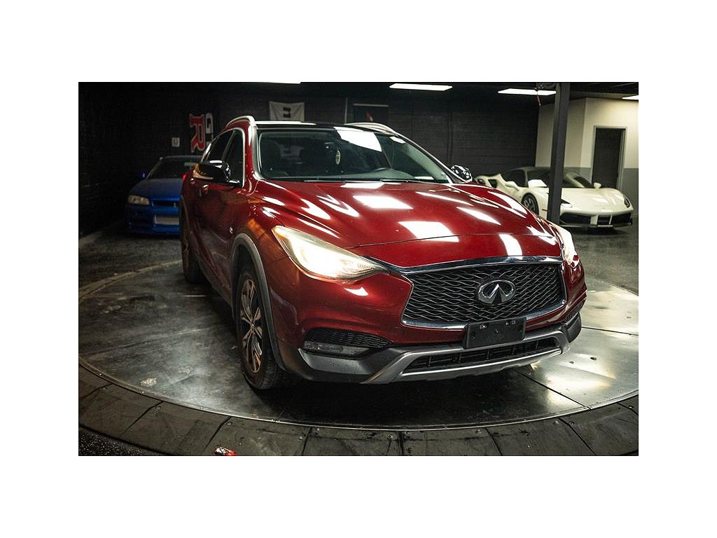2018 Infiniti QX30 Luxury