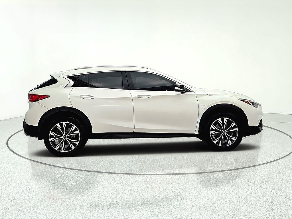 2019 Infiniti QX30 ESSENTIAL