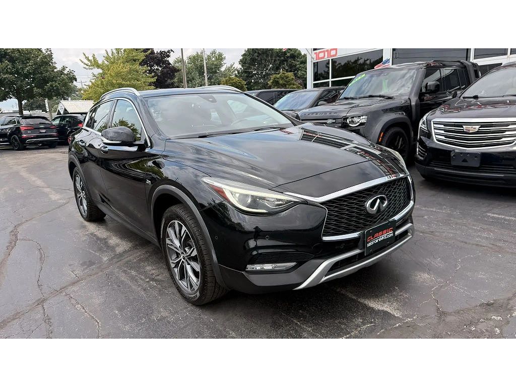 2018 Infiniti QX30 Luxury