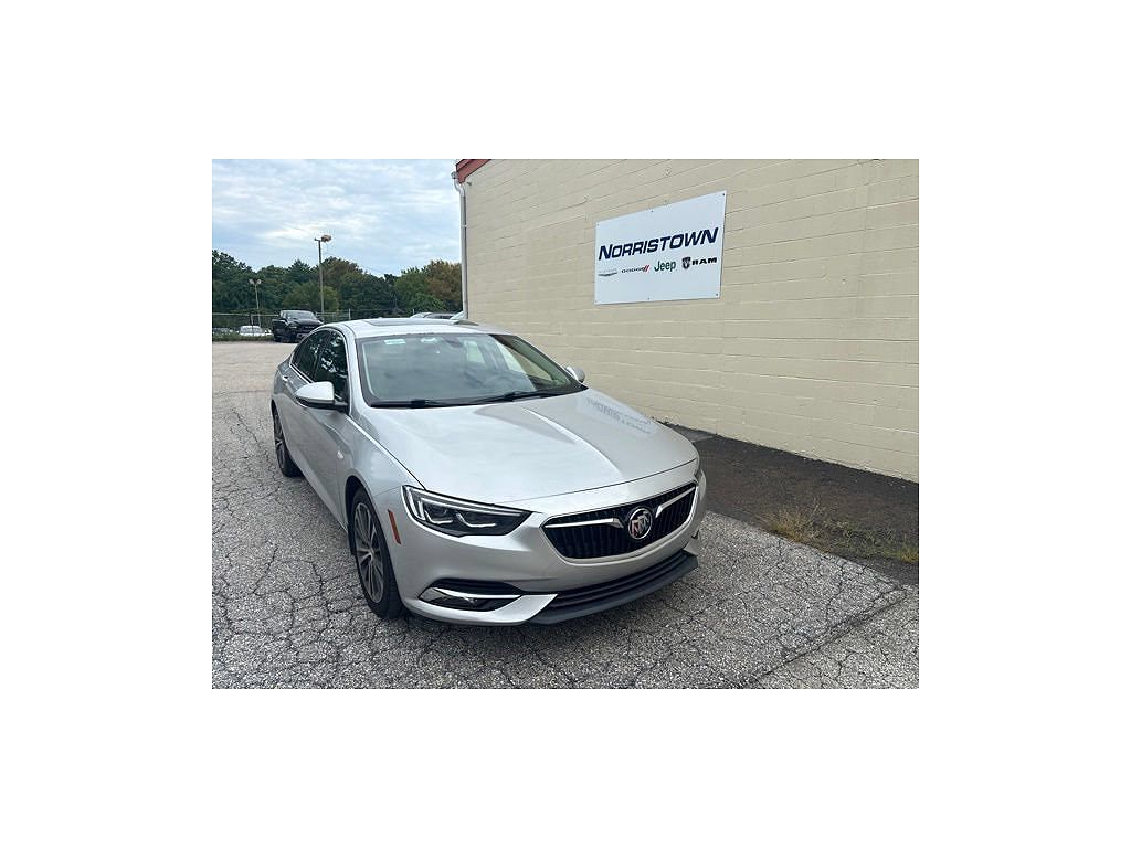 2019 Buick Regal Sportback AWD Essence