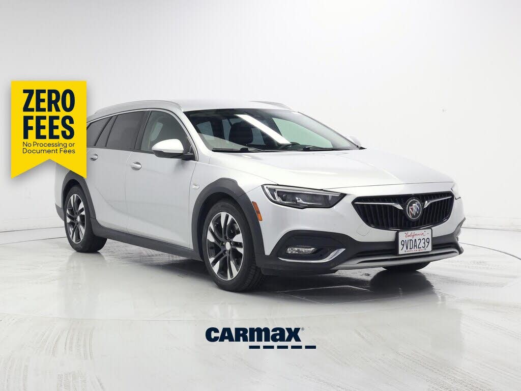 2019 Buick Regal TourX Essence