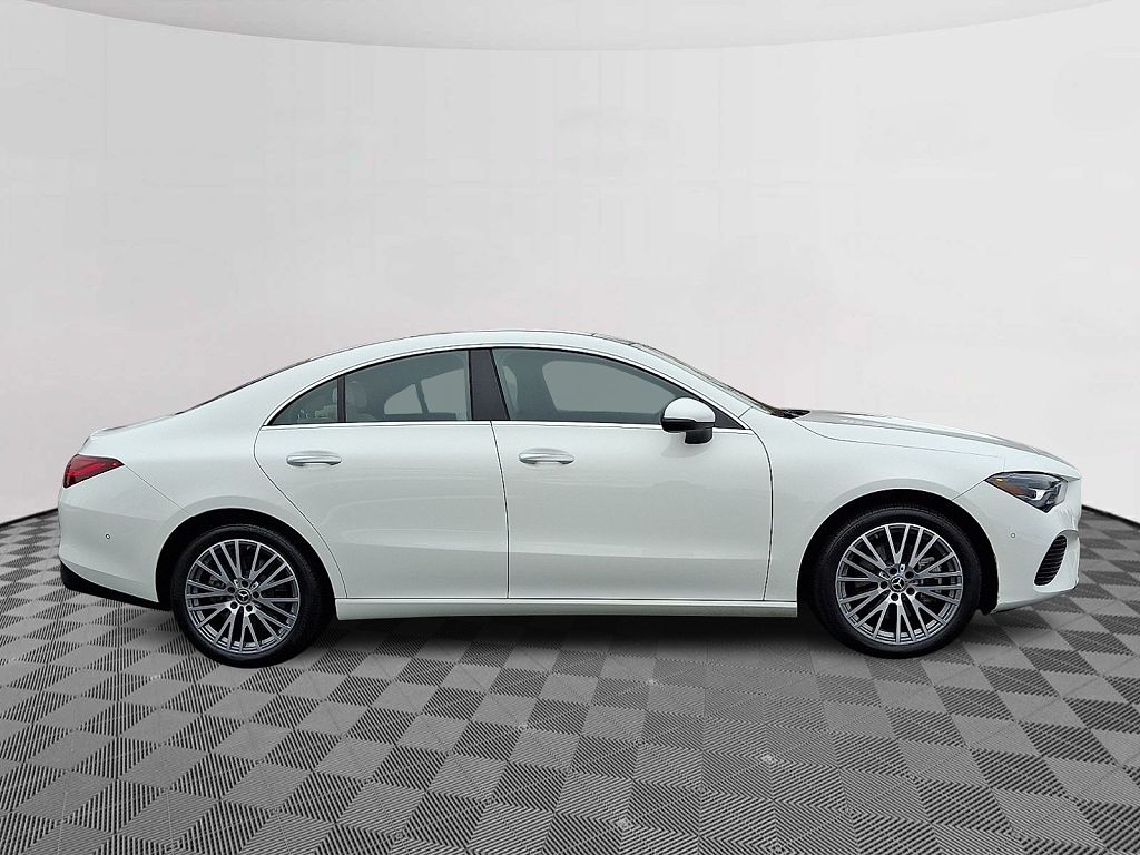 2025 Mercedes-Benz CLA 250 4MATIC
