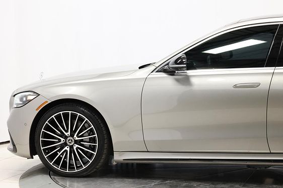 Vehicle Image 352 of 466 for 2022 Mercedes-Benz S-Class