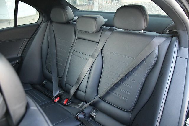 Mercedes-Benz C-Class C 300 2023 — миниатюра 13