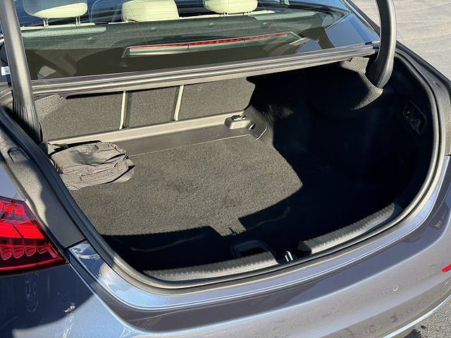 Mercedes-Benz C-Class C 300 2024 — миниатюра 11