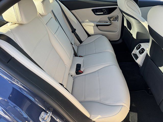 Mercedes-Benz C-Class C 300 2024 — миниатюра 8