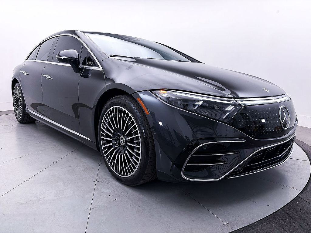 2023 Mercedes-Benz EQS photo 3