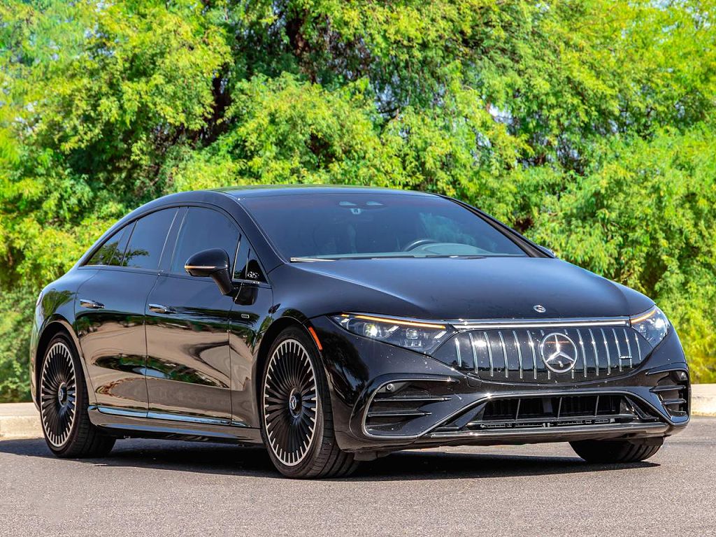 2022 Mercedes-Benz EQS photo 1