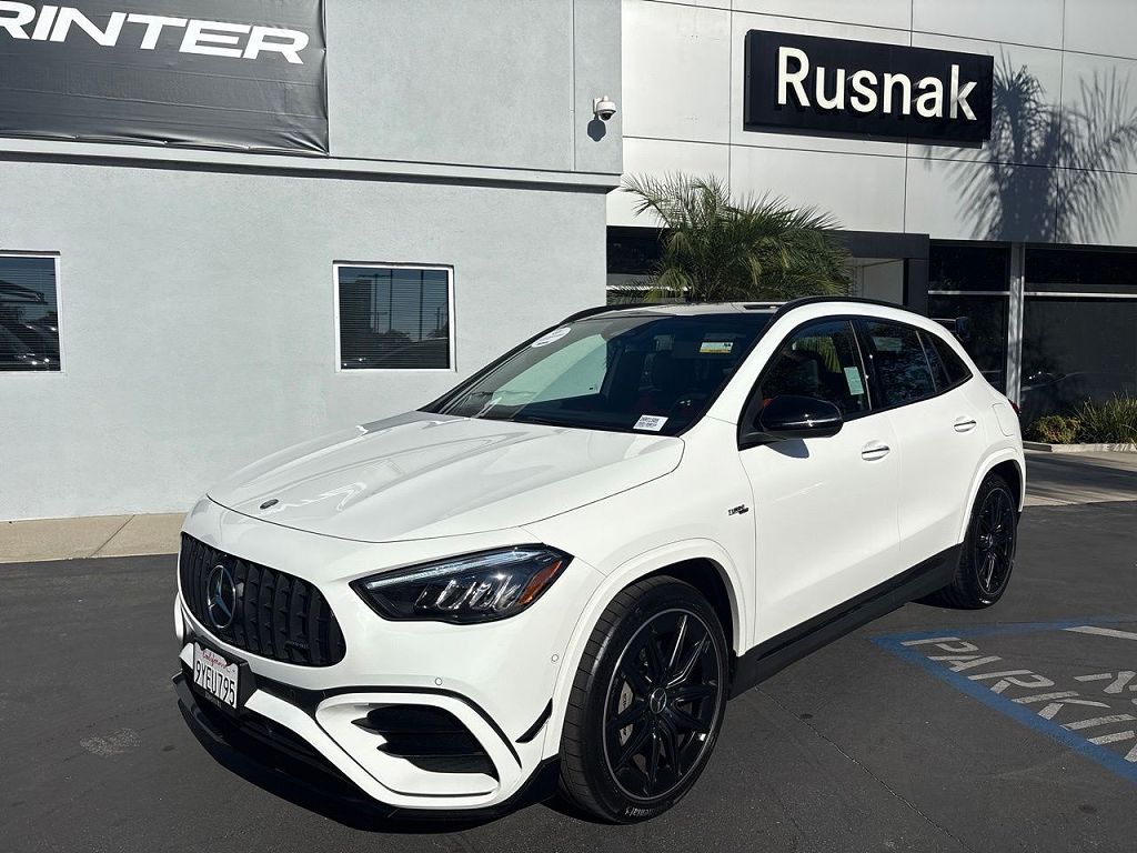2026 Mercedes-Benz GLA AMG GLA 35