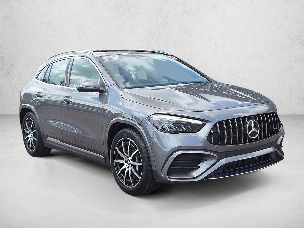 2026 Mercedes-Benz GLA AMG GLA 35