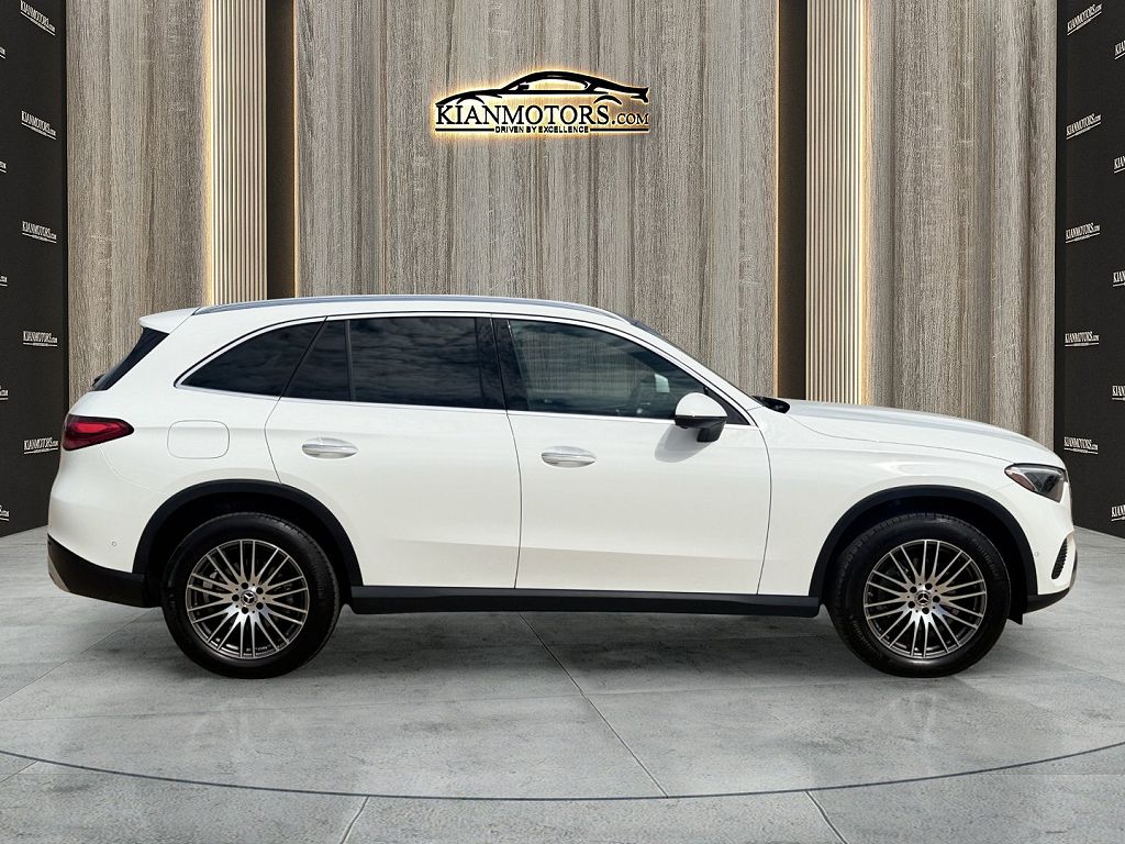 2025 Mercedes-Benz GLC 300 GLC 300
