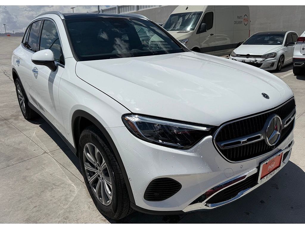 2026 Mercedes-Benz GLC 4MATIC