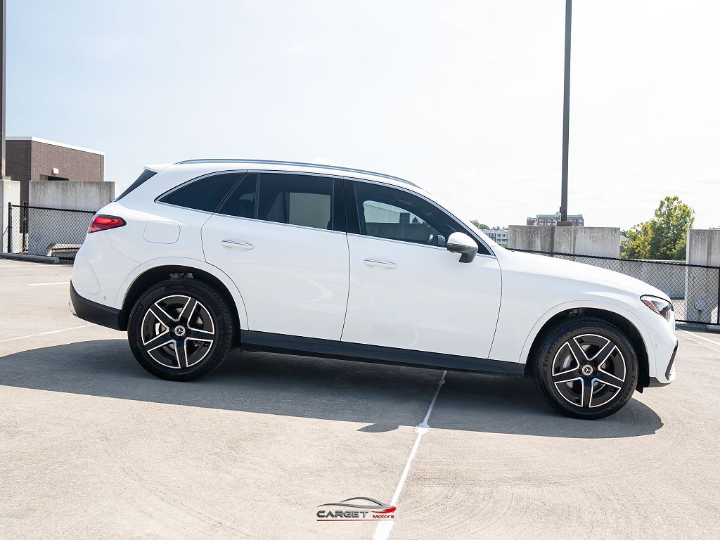 2025 Mercedes-Benz GLC 300 4MATIC