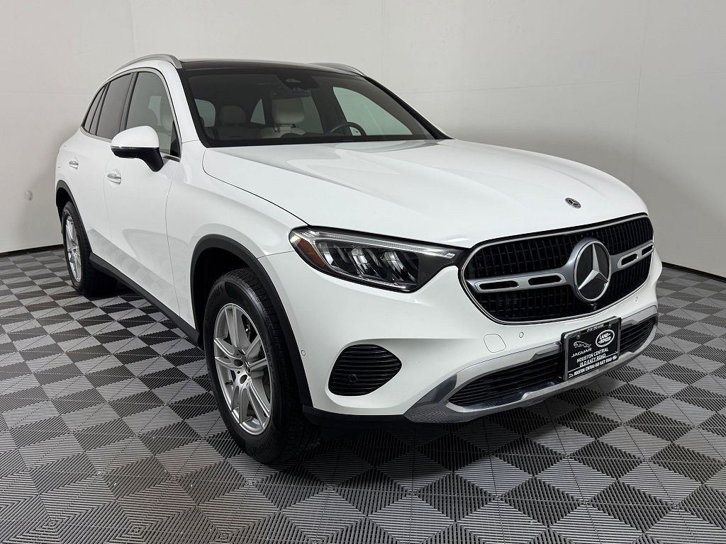 2023 Mercedes-Benz GLC 300 GLC 300