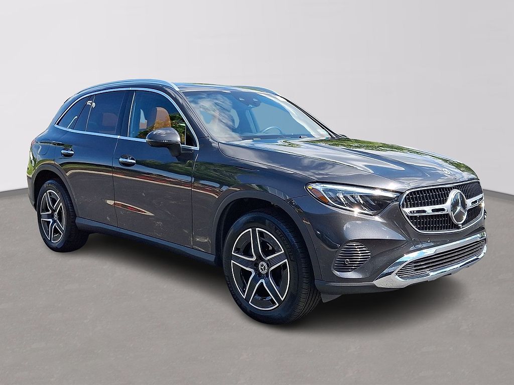 2026 Mercedes-Benz GLC 300 4MATIC