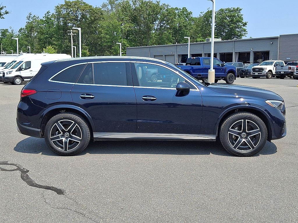 2024 Mercedes-Benz GLC 300 4MATIC