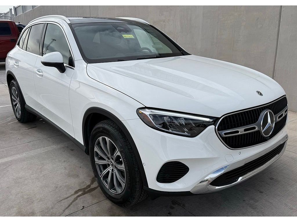 2026 Mercedes-Benz GLC 4MATIC