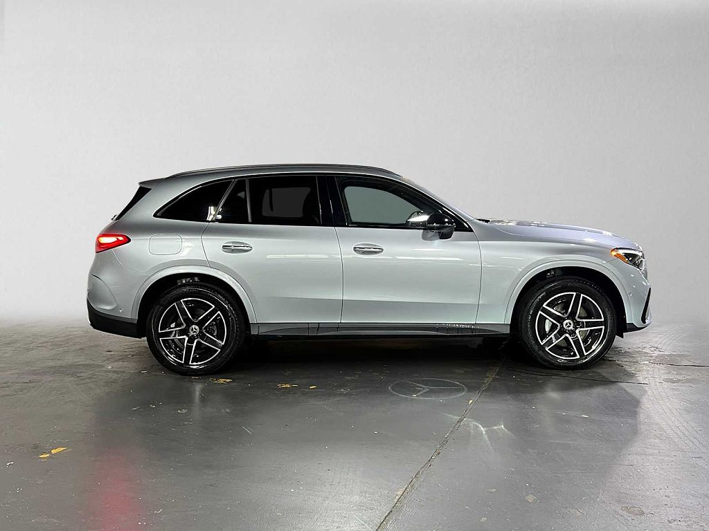 2023 Mercedes-Benz GLC 300 GLC 300