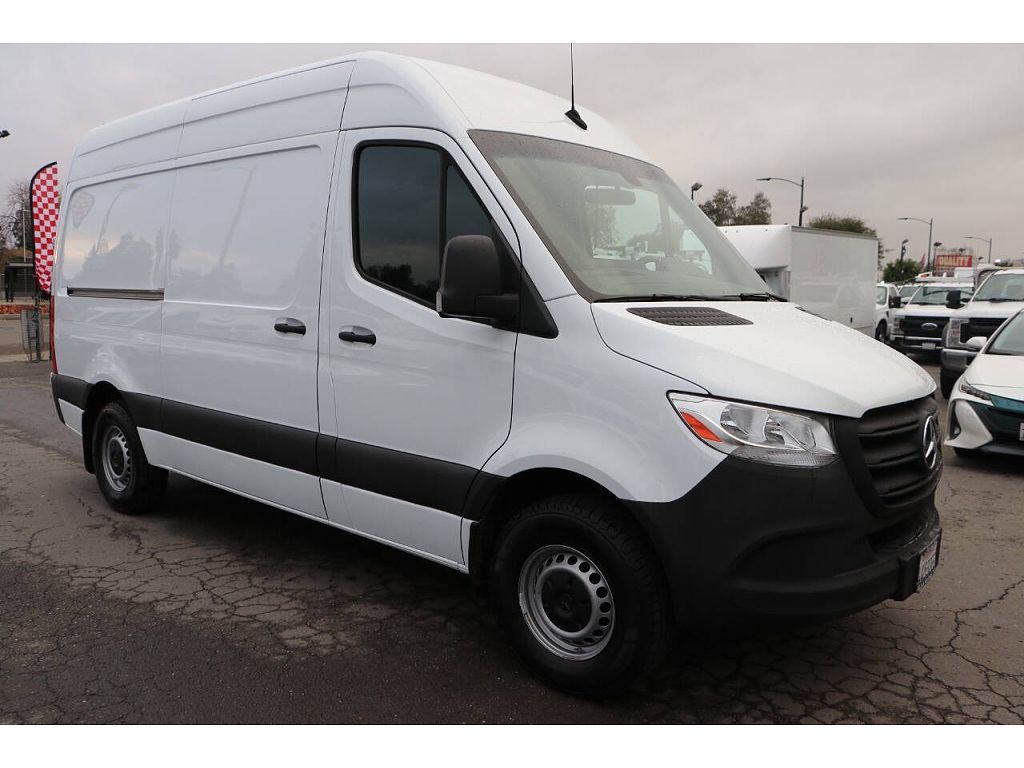 2021 Mercedes-Benz Sprinter 2500 144" WB Crew