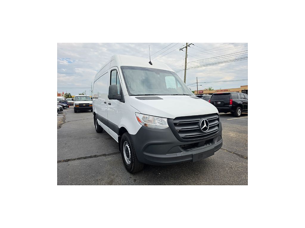 2021 Mercedes-Benz Sprinter 2500 144" WB Crew