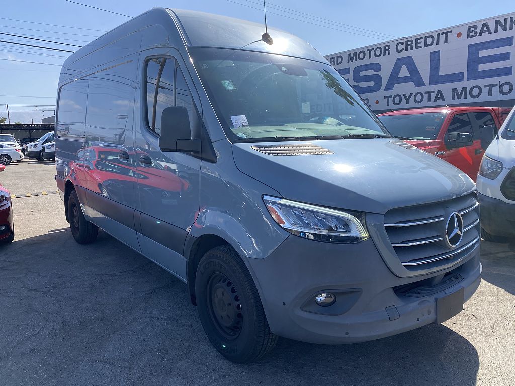 2021 Mercedes-Benz Sprinter Cargo Van 2500 STANDARD ROOF I4 144