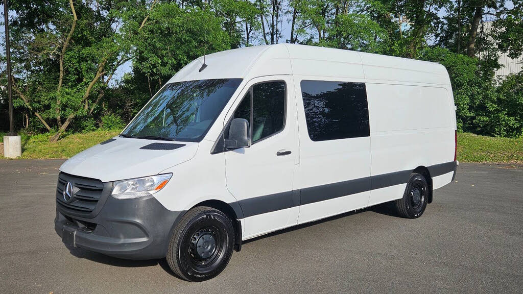 2022 Mercedes-Benz Sprinter 2500 170" WB Crew