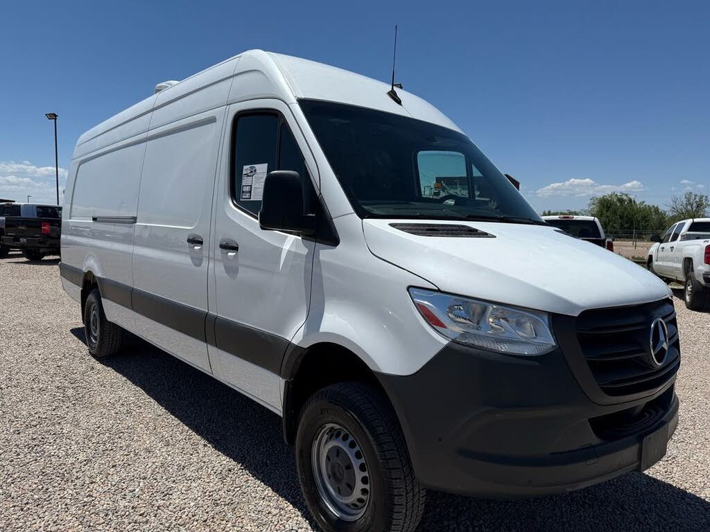 2019 Mercedes-Benz Sprinter 2500 170" WB Crew