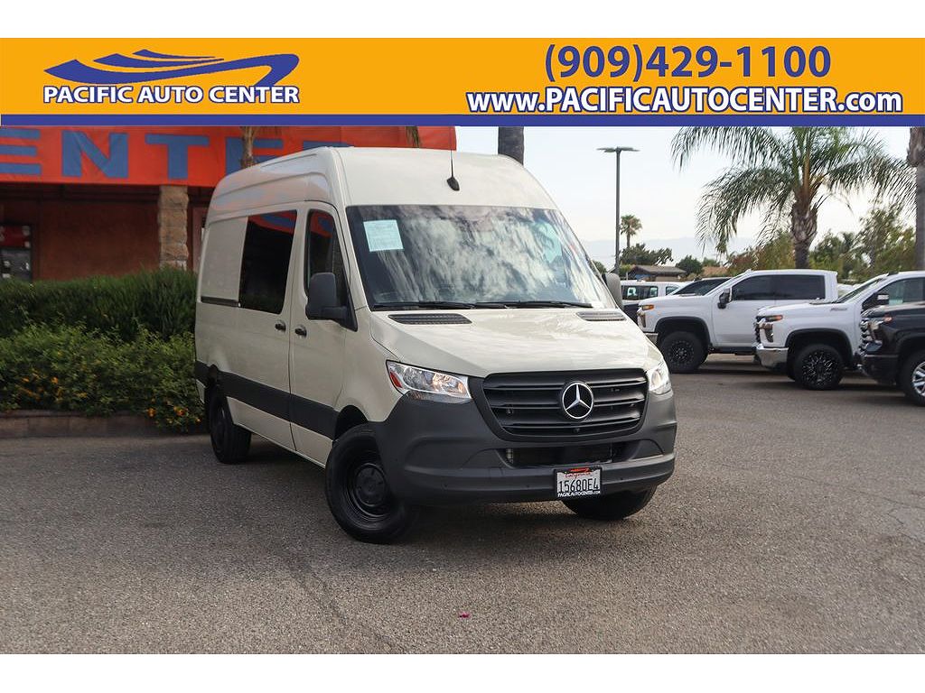 2023 Mercedes-Benz Sprinter 2500 144" WB Crew