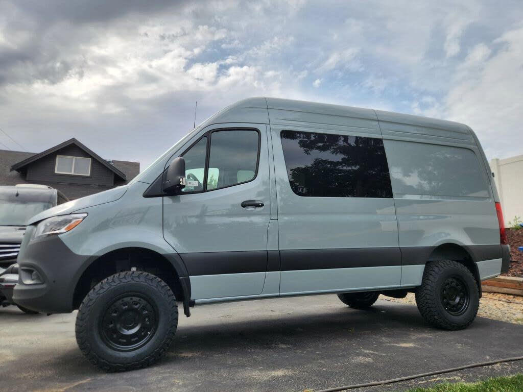 2026 Mercedes-Benz Sprinter 2500 144" WB Crew