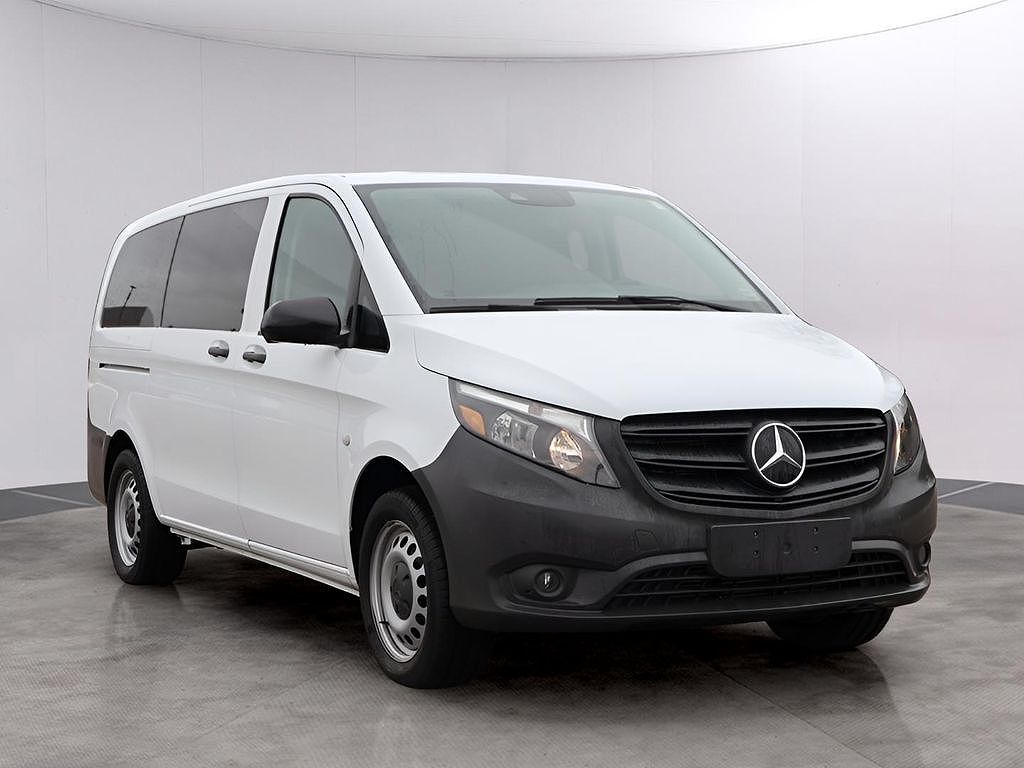 2023 Mercedes-Benz Metris Passenger