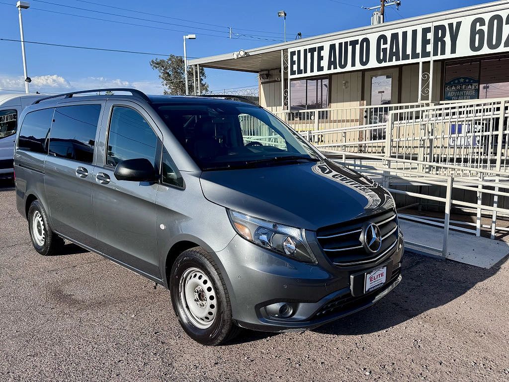 2022 Mercedes-Benz Metris Passenger