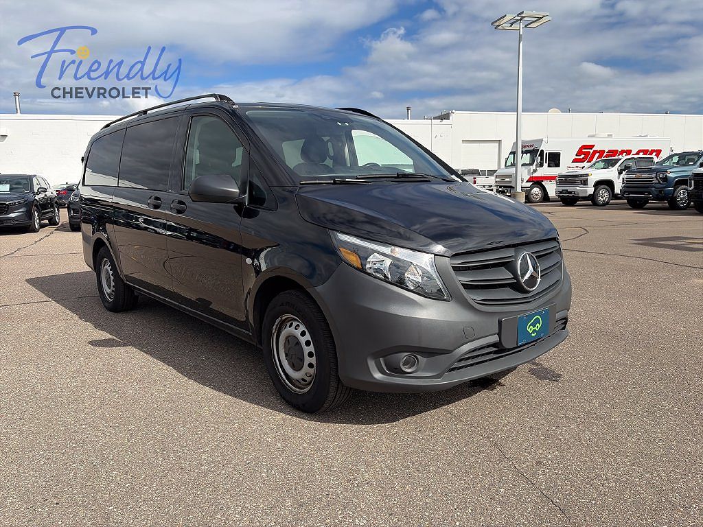2023 Mercedes-Benz Metris Passenger