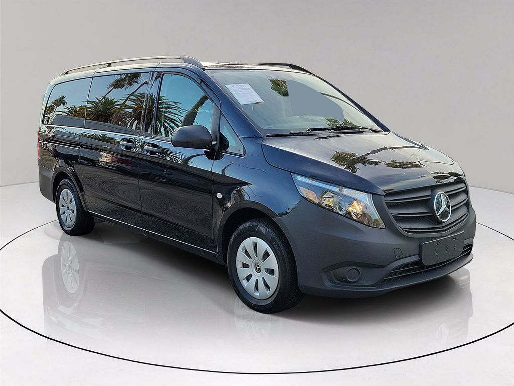 2023 Mercedes-Benz Metris Passenger