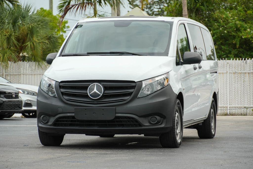 2023 Mercedes-Benz Metris Passenger