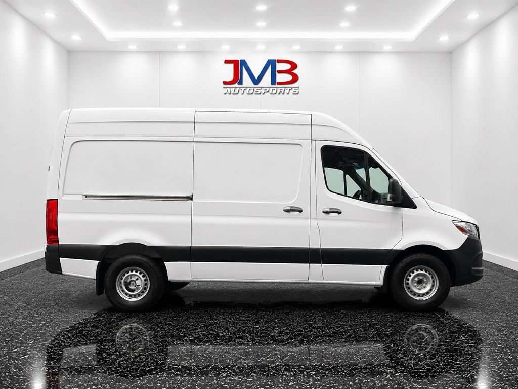 2022 Mercedes-Benz Sprinter 2500 144" WB Cargo