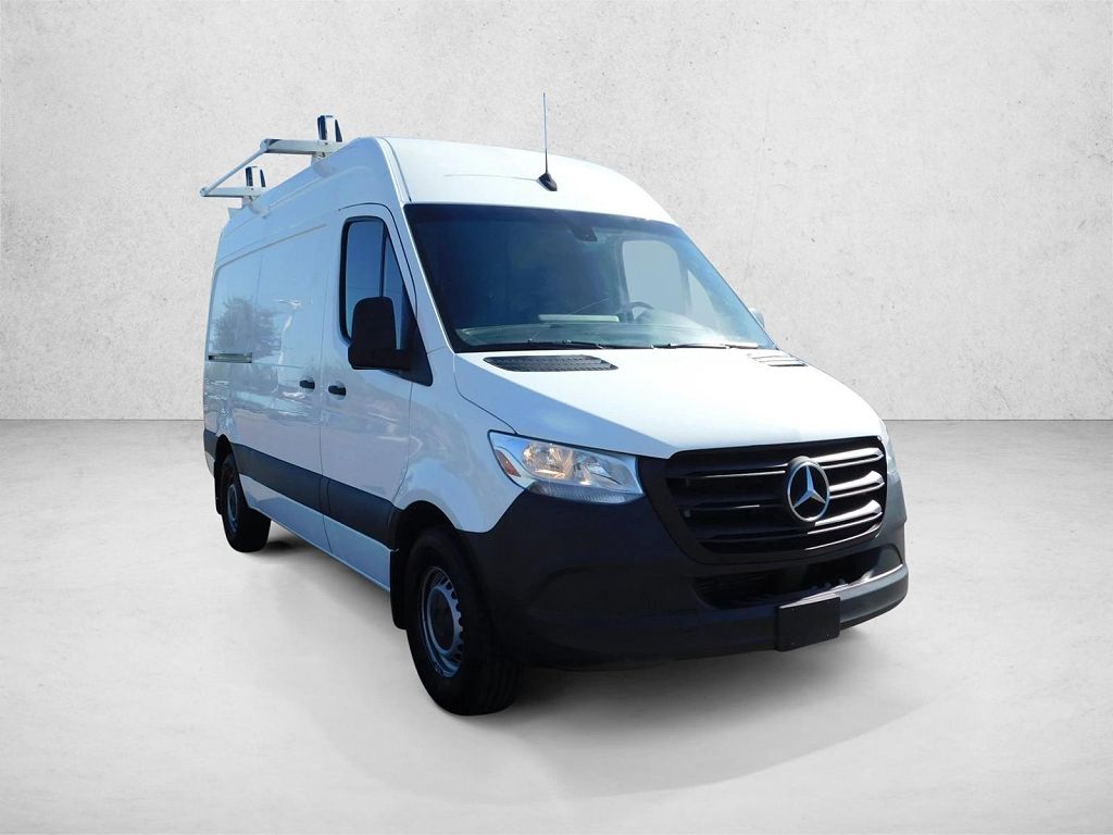 2022 Mercedes-Benz Sprinter 2500 144" WB Cargo