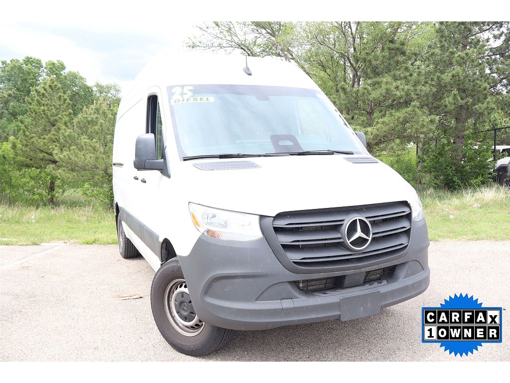 2025 Mercedes-Benz Sprinter 2500 144" WB Cargo