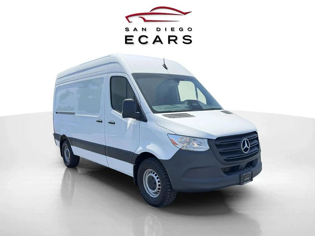 2025 Mercedes-Benz Sprinter 2500 144" WB Cargo