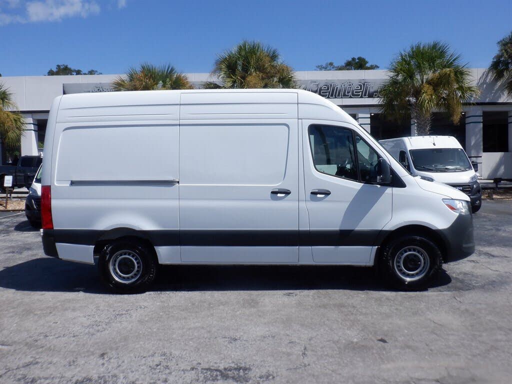 2025 Mercedes-Benz Sprinter 2500 144" WB Cargo
