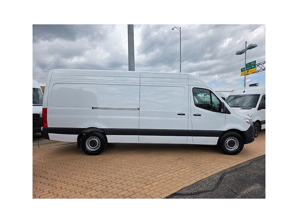 2025 Mercedes-Benz Sprinter 2500 170" WB Cargo