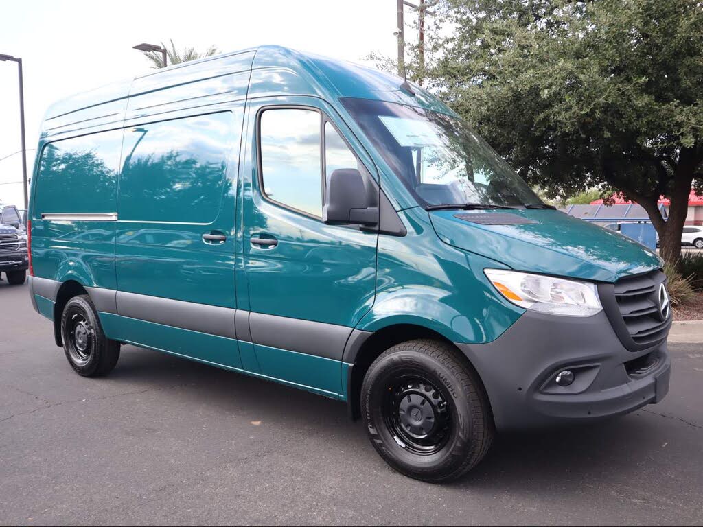 2026 Mercedes-Benz Sprinter 2500 144" WB Cargo