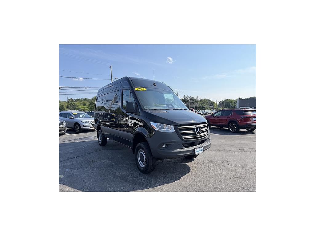 2025 Mercedes-Benz Sprinter 2500 144" WB Cargo