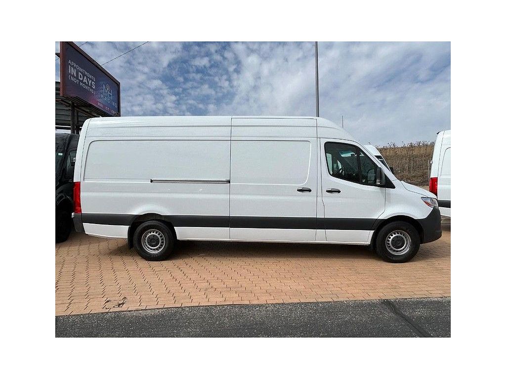 2024 Mercedes-Benz Sprinter 2500 170" WB Cargo