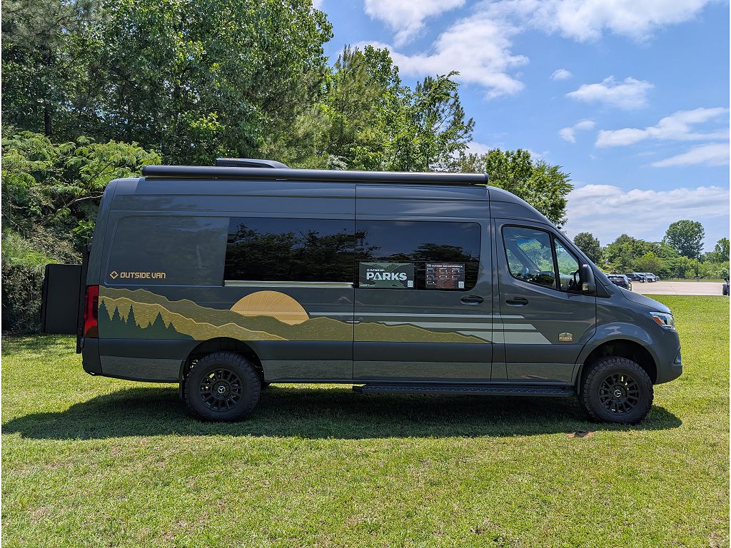 2023 Mercedes-Benz Sprinter 2500 170" WB Cargo