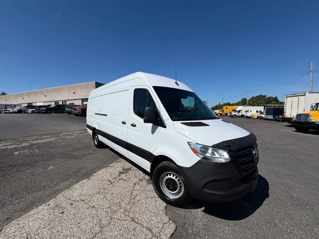 2023 Mercedes-Benz Sprinter 2500 170" WB Cargo