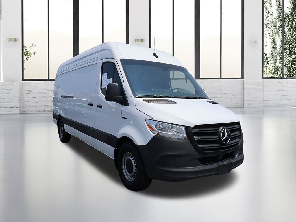 2024 Mercedes-Benz eSprinter 2500 170" WB Cargo