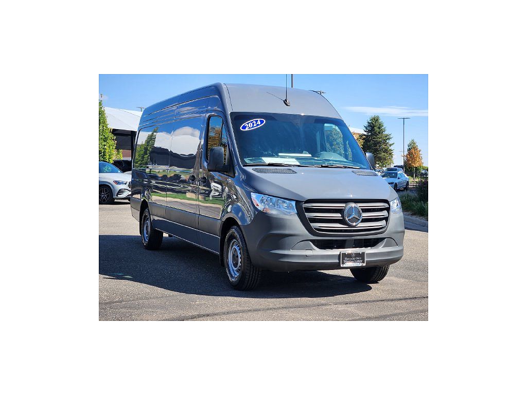 2024 Mercedes-Benz eSprinter 2500 170" WB Cargo