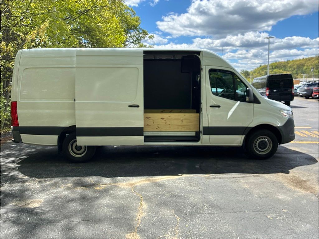 2022 Mercedes-Benz Sprinter 3500 170" WB Cargo