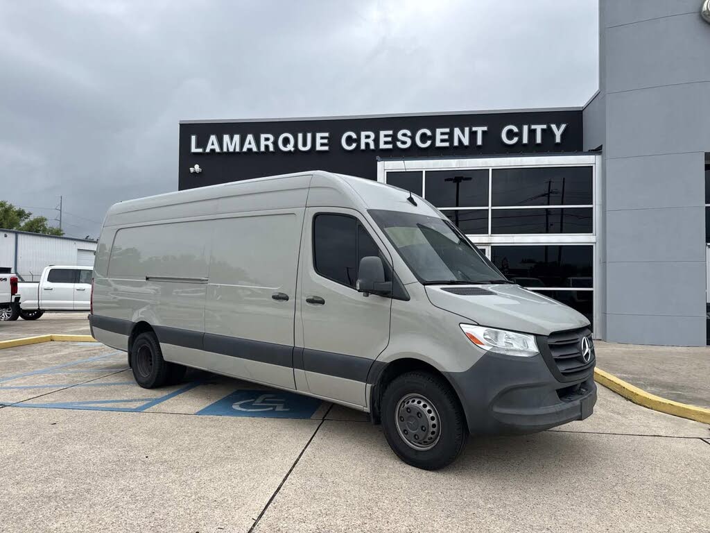 2023 Mercedes-Benz Sprinter 3500 Cargo 170 WB