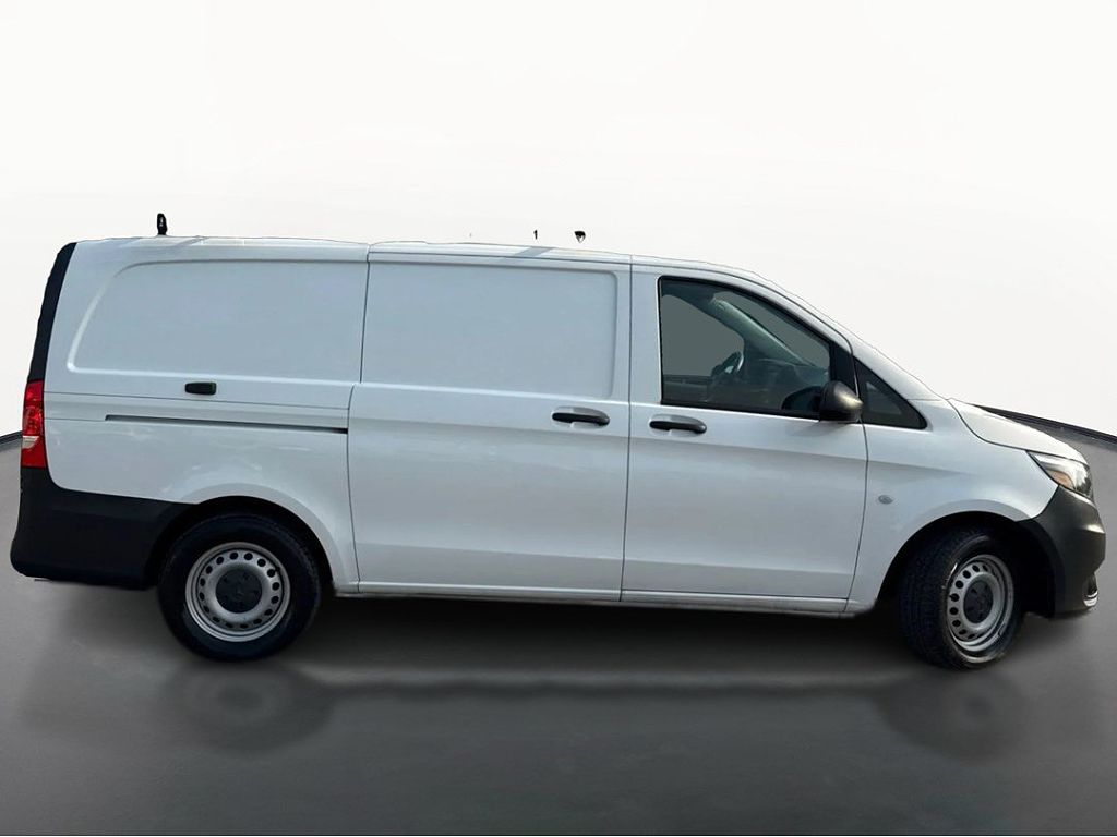 2022 Mercedes-Benz Metris 126" WB Cargo